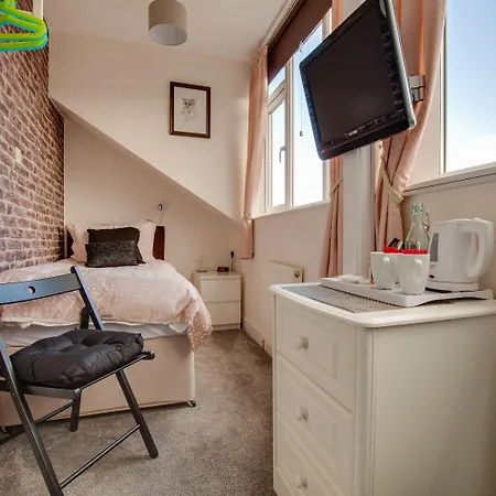 Broadlands (adults Only)