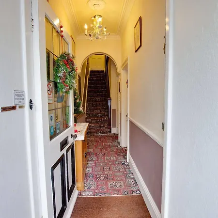 Guest house Broadlands (adults Only) 3*